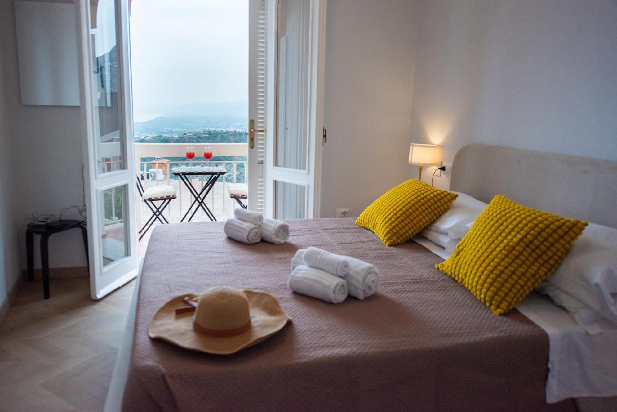 Villa Clara Suites Taormina Kültér fotó
